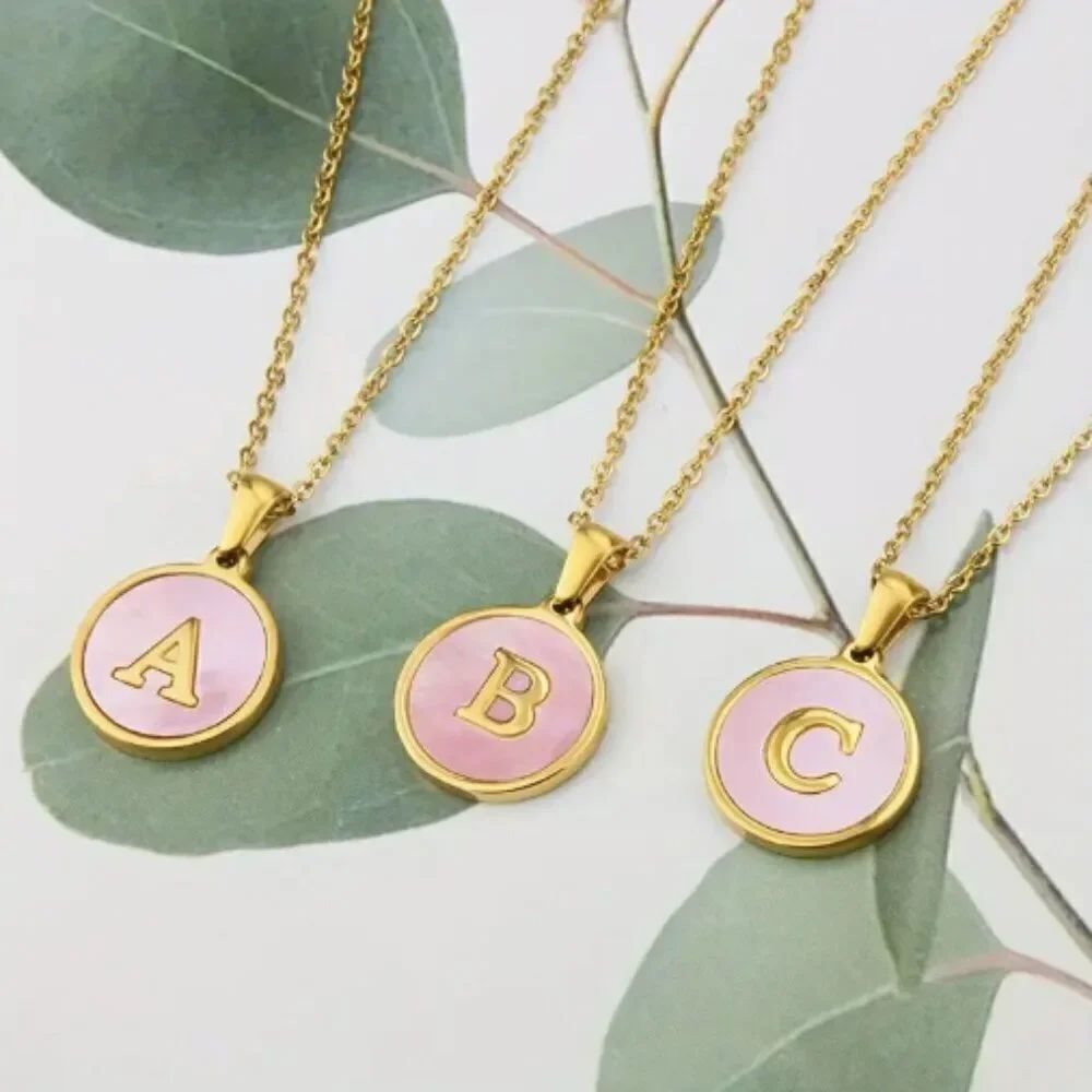 🔅🆕🔅18K Gold Plated Stainless Steel Pink Shell Decor Initial Necklace✨